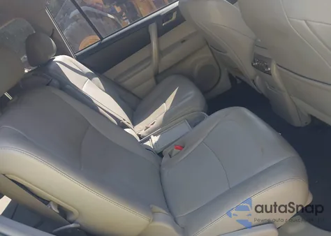 2011 Toyota Highlander Se V6 from USA, damaged, VIN 5TDBK3EH2BS064141